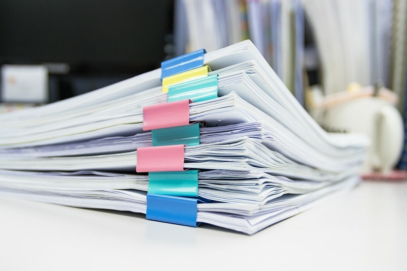 Jak zorganizować dokumenty w biurze?
